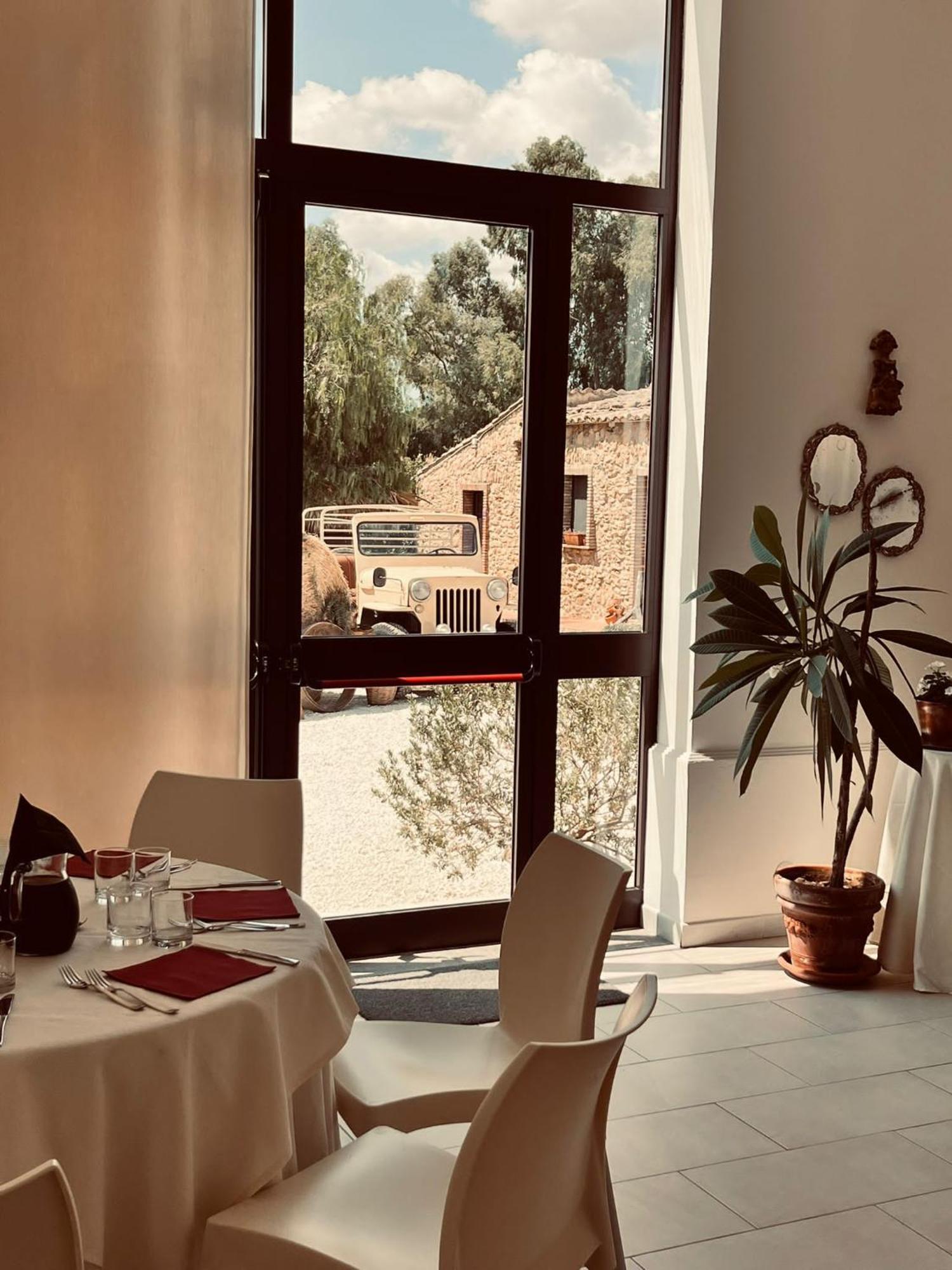 Agriturcostabaira Villa Caltagirone Buitenkant foto